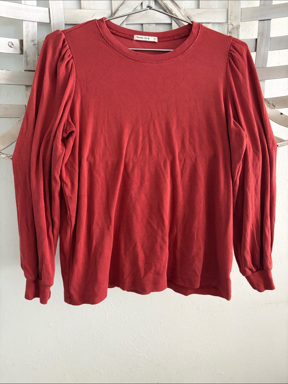 Marine Layer Ribbed Puff-Sleeve Crewneck Top - Rust Red